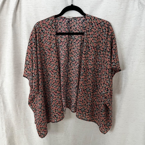 En Crème Size Small Kimono Top - Picture 2 of 5